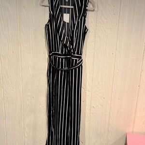 A New Day Wide Leg Jumpsuit Medium NWT